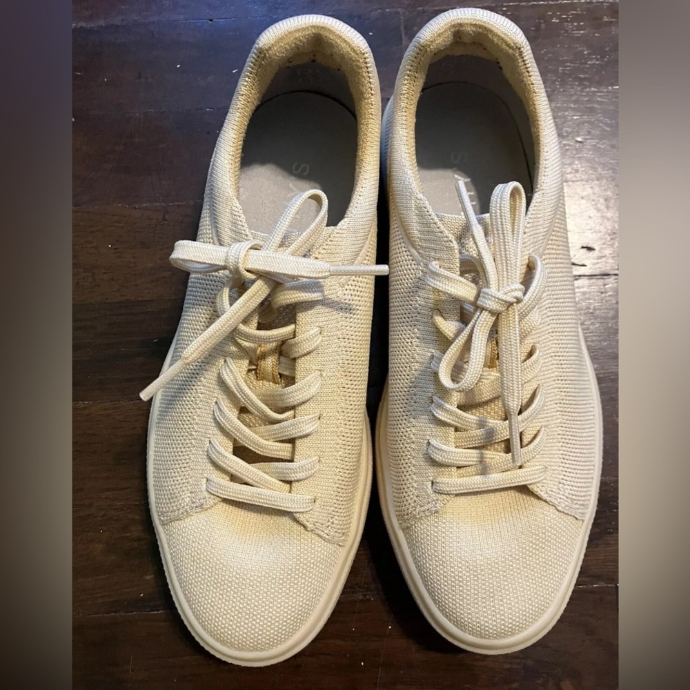 Rothy’s RS02 Sneaker Pale Yellow 8.5